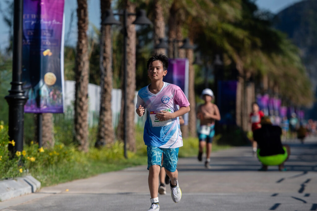 1.200 vận động viên sẵn sàng cho giải Aquathlon Vân Đồn - 15