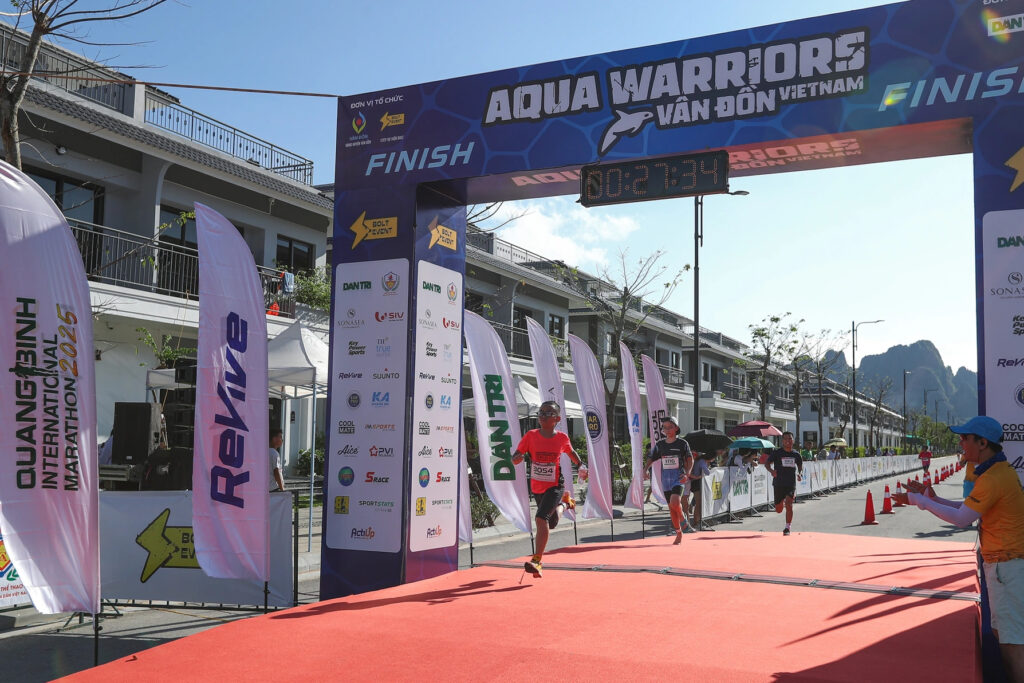1.200 vận động viên sẵn sàng cho giải Aquathlon Vân Đồn - 16